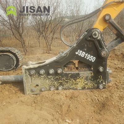 Casse-roche hydraulique avec une pression de fonctionnement de 160 à 180 kg/cm2 et un débit d'huile de 150 à 190 l/min et un taux d'impact de 350 à 500 bpm pour les excavatrices